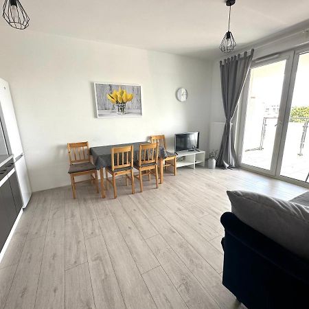 Sdh 1 Radzymin Comfortable Apartment Near Warsaw Exteriér fotografie