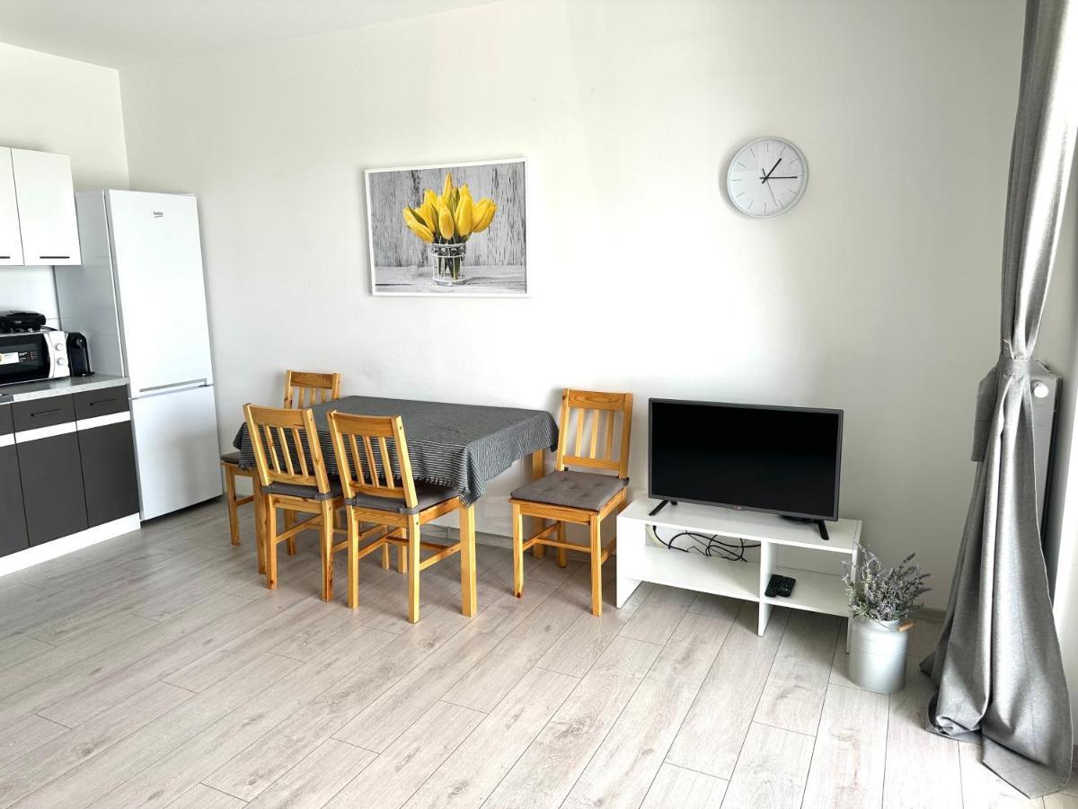Sdh 1 Radzymin Comfortable Apartment Near Warsaw Exteriér fotografie
